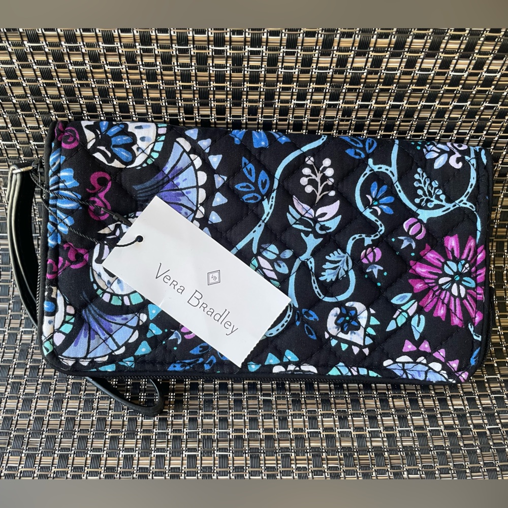 Vera Bradley wallet/wristlet NWT